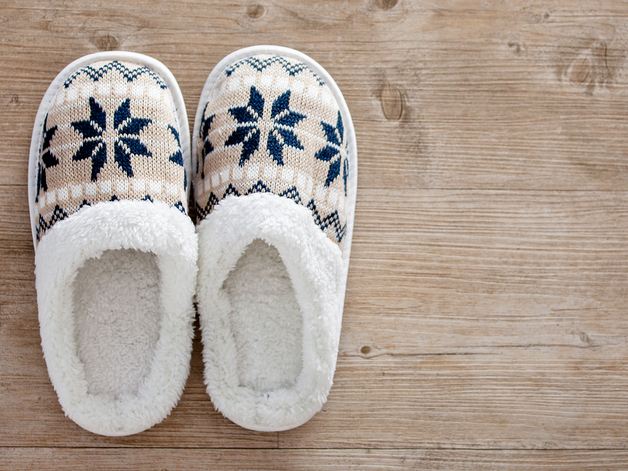 safe slippers for elderly